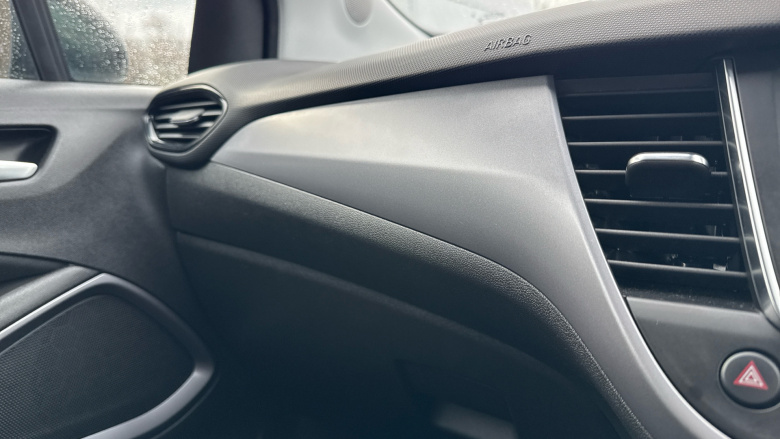 Vauxhall Crossland 1.2 Design 5dr Petrol Hatchback